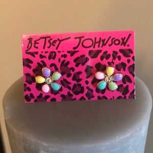 NWT Betsey Johnson earrings